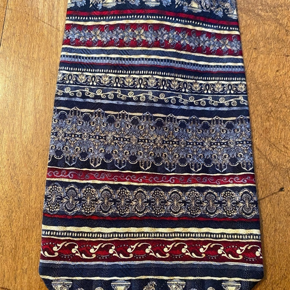 Daniel De Fasson Mens Silk Handmade Necktie Tie Blue Burgundy Gray 60”